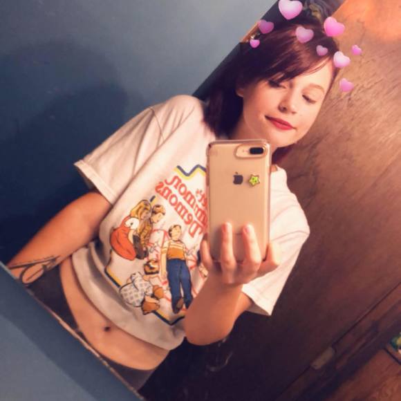 Meet your Posher, Cass - Picture 1 of 1